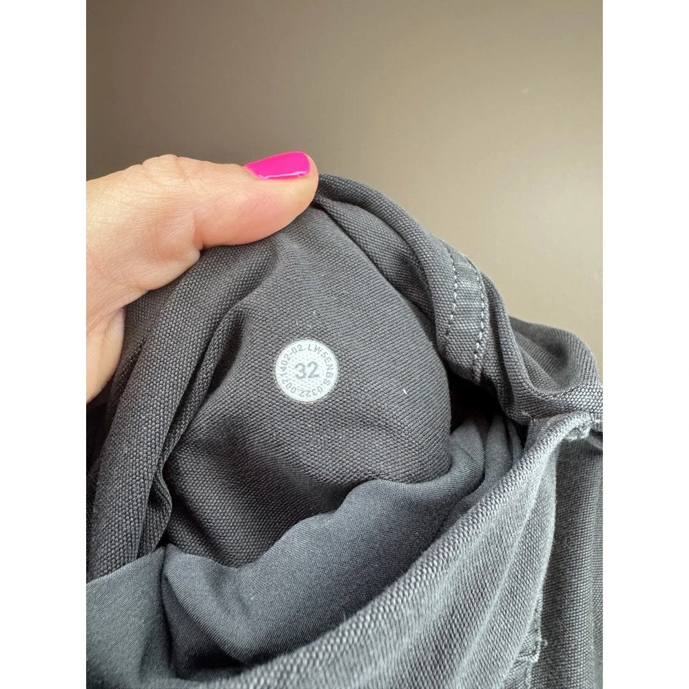 Lululemon Gray Cargo Pants Women's Size 32‎ Utility Pocket Jogger